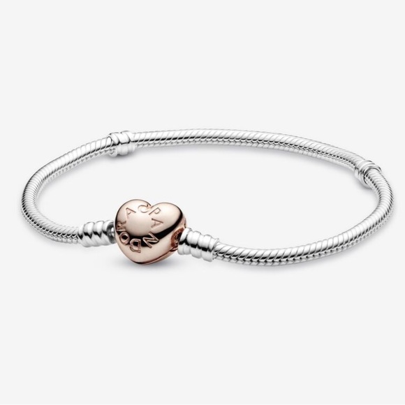 BNIB Pandora Moments Heart Clasp Snake Chain Bracelet! - Picture 4 of 17